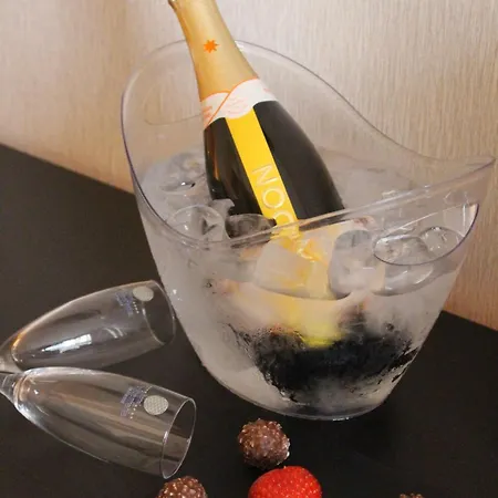 Hotel Suites Feria De Madrid-3